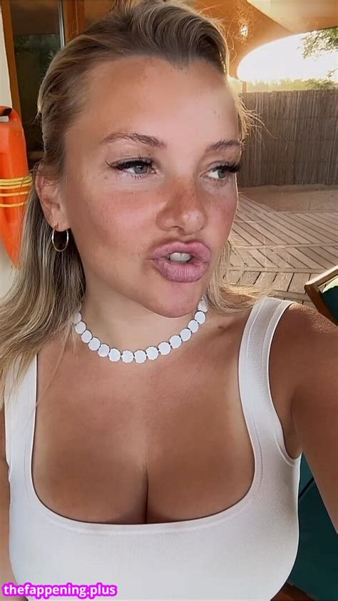 Evelyn Burdecki Evelyn Burdecki Evelynburdecki Nude Onlyfans Photo