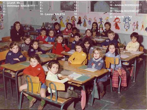 Photo De Classe Mai 1976 Classe CE1 Groupe Bis De 1976 ECOLE PAUL