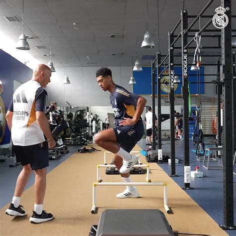 Seputar Real Madrid On Twitter Jude Bellingham Working With Antonio