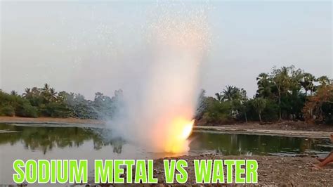 Sodium Metal Underwater Reaction 2019 Water Explosion Chemical Reaction Youtube