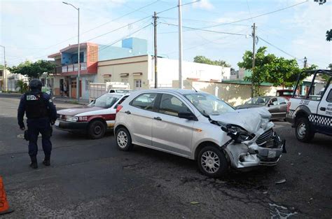 Se Registra Fuerte Accidente Automovil Stico En Calles De La Colonia Centro