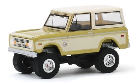 Diecast Model Cars Ford Bronco 164 Johnny Lightning Whiteblue 1966