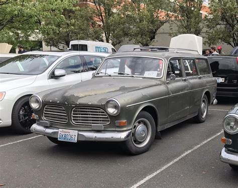 Yesterday I Went To A Volvo Only Car Show And Learned That Old Volvos