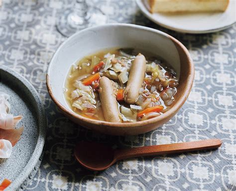 手間なし！煮込むだけ「ソーセージ、残り野菜、レンズ豆のスープ」レシピ／今井真実さん おいしいleeレシピ Lee