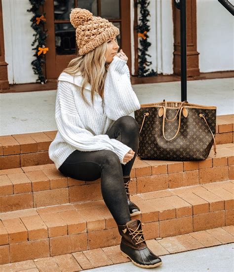 20 Ways To Wear Leggings This Winter The Sue Style File Simple Winter Outfits Casual Winter