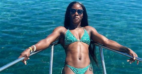 6 Hot Sexy Shericka Jackson Bikini Pics