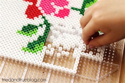 Cute Diy Perler Bead Tray With A Floral Motif Shelterness