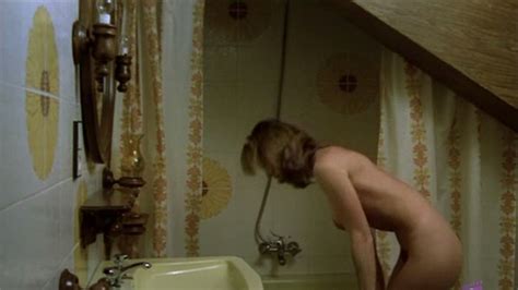 Naked Françoise Givernaud in Una chica llamada Marylyne