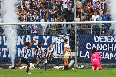 Alianza Lima Goleó 4 1 A Universitario En El Clásico De Mujeres La Razón