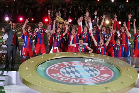 Pokalsieger 2014 Fc Bayern München Mannschaft Mit Dfb Pokal Phlipp