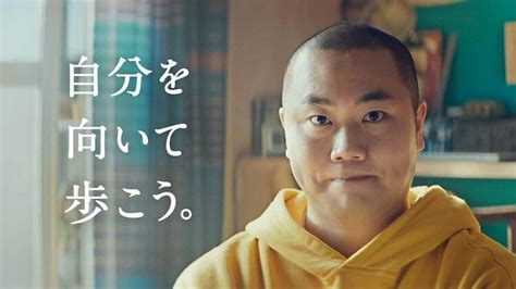 ハナコ岡部が仲野太賀＆山本舞香とcmで友人役、3回留年設定も「すっと馴染めた」 の画像・写真 ぴあエンタメ情報