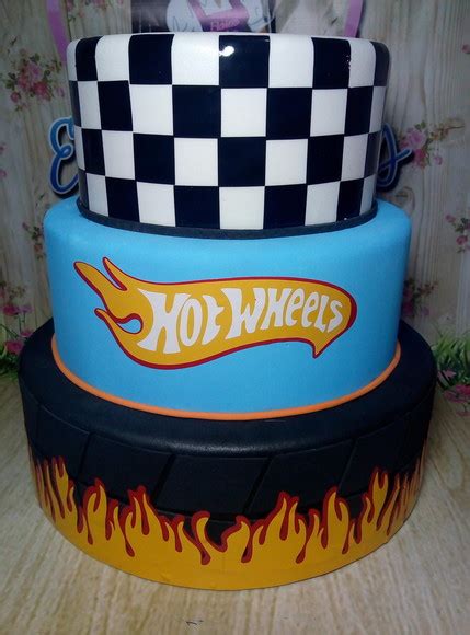 Bolo Fake Hot Wheels Elo7 Produtos Especiais