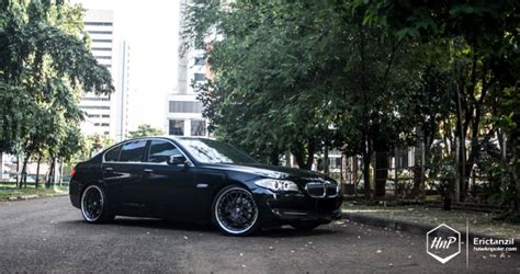 Black Bmw F10 5 Series Shows Off Hamann Wheels Autoevolution