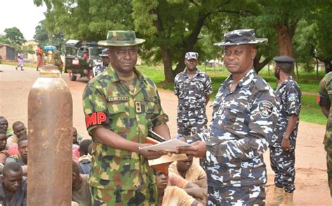 Photos Troops Nab Suspected Rail Track Vandals In Kaduna Tribune