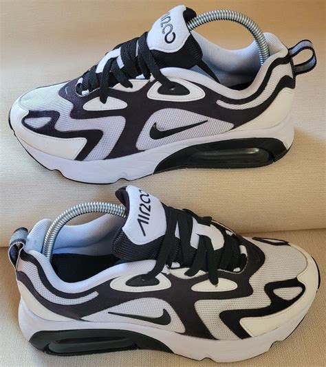 Nike Air Max 200, Men's Fashion, Footwear, Sneakers on Carousell