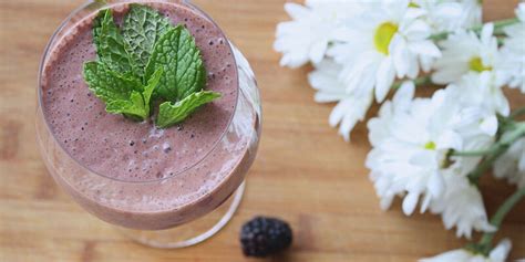 Crveni Smoothie Sa Umbirom Wellness Hr