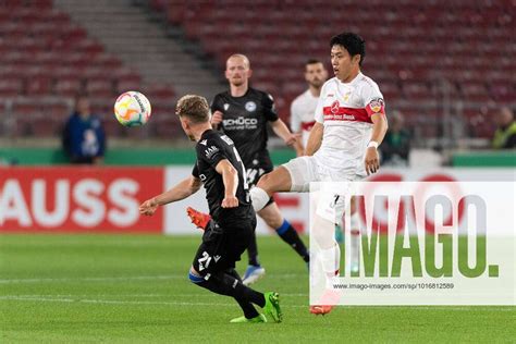 V Li Robin Hack Dsc Arminia Bielefeld Wataru Endo Vfb Stuttgart