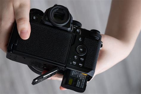 Nikon Zf Hands On With Nikons Modern Classic Full Frame Mirrorless