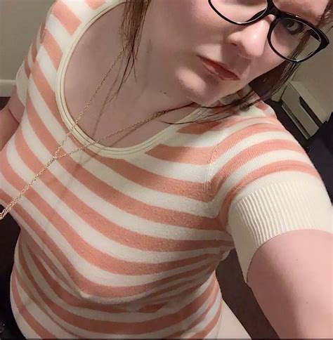 A Very Nipply Xxxmas Nudes Braless NUDE PICS ORG