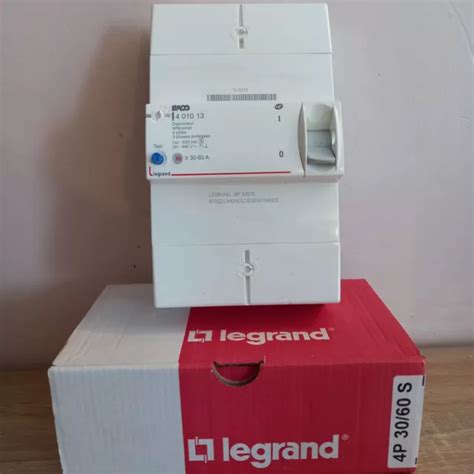 DISJONCTEUR DE BRANCHEMENT différentiel legrand 30 60 A Triphasé 4