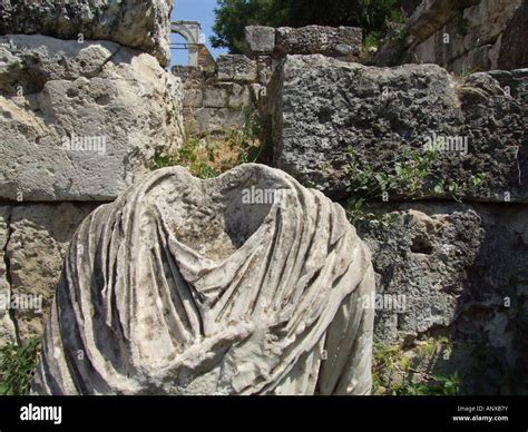 Estatua De La Torre De Los Vientos O El Horologion Of Andronikos De