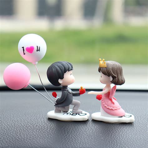 Lire Un Couple De Ballon Tableau De Bord Intérieur Auto Pour Filles Accessoires De Voiture