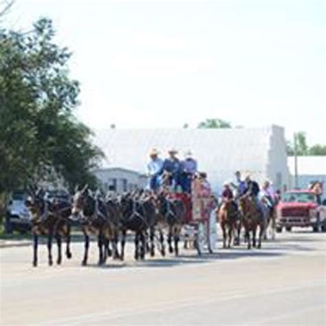 Things to Do in Dumas and Moore County | Tour Texas