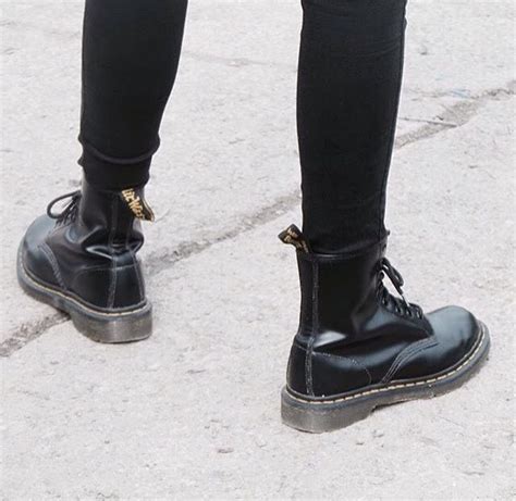 Pin Van MoniLoveSol Op Dr Martens Outfits