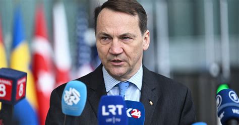 Rados Aw Sikorski O Wsparciu Ukrainy Zapowiada Misj Nato Wiadomo Ci