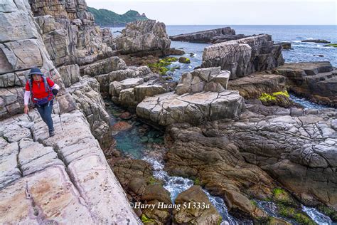 Harry 51333a 登山 健行 海岸 岩岸 龍洞岩場 攀岩場 四稜砂岩 砂岩 岩石 東北角 東北角國家風景區 東北角暨宜蘭海岸國家風景區 國家風景區 新北市 貢寮區 貢寮 A