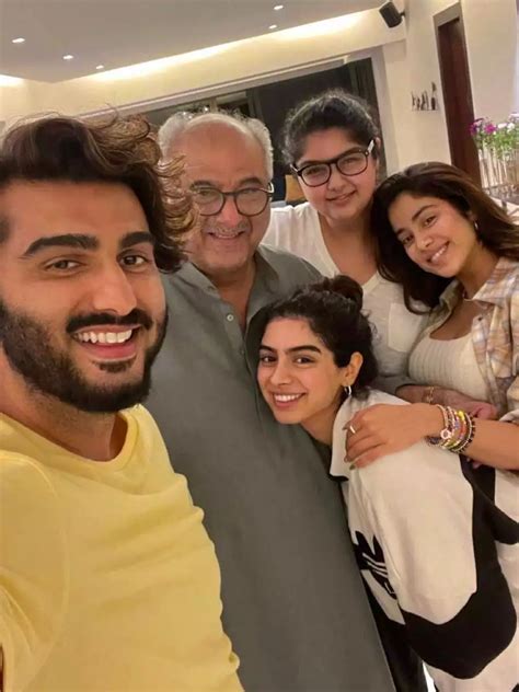 Arjun Kapoor, Janhvi Kapoor and their siblings have a Father’s Day ...