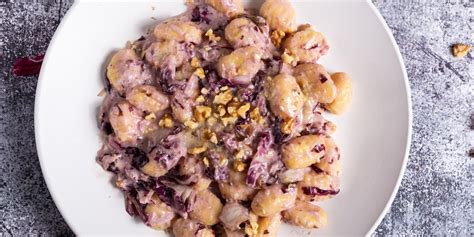 Ricetta Gnocchi Con Radicchio Gorgonzola E Noci Facile Come Uno Chef