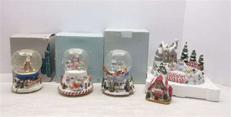 Partylite Christmas Pieces Includes Father Christmas Tea Light