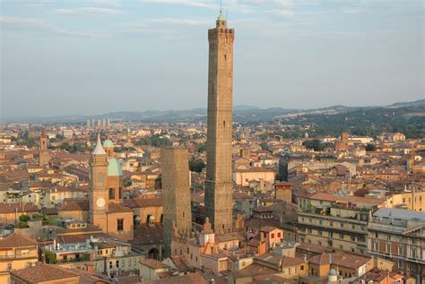 Di Torre In Torre Visita Guidata Alle Torri Di Bologna Sabato 24