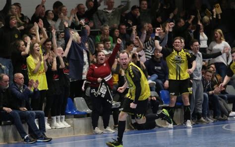 Newsflash Tus M Llbergen Gewinnt Abstiegskrimi Der Handball