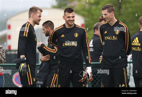 Belgium S Goalkeeper Simon Mignolet Belgium S Goalkeeper Hendrik Van