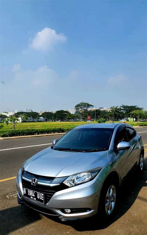 Honda Hrv E Cvt At Mobil Bekas