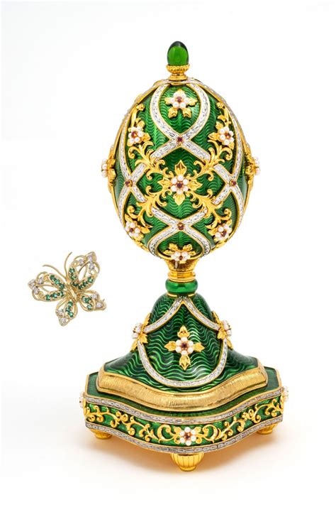 Franklin Mint House Of Faberge For Franklin Mint The Garden Of Jewels Egg And Brooch H 775