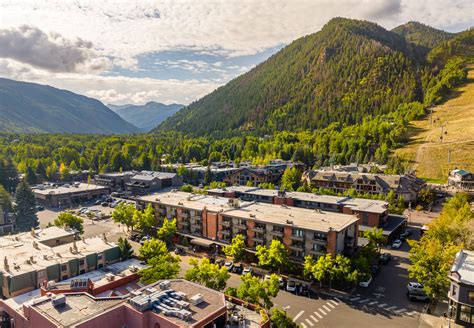 Photo Gallery | Aspen Square Condominium Hotel