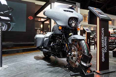 Harley Davidson® ชวนเหล่านักขี่พุ่งทะยานไปกับนิยาม Further Faster