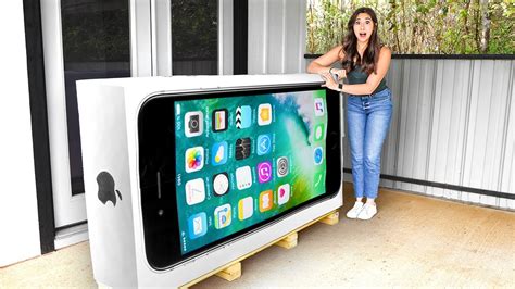 I Bought The Biggest Iphone Ever Youtube