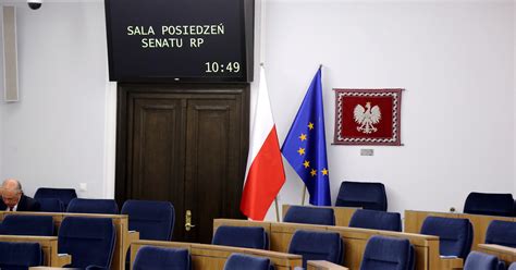 Senat proponuje poprawki do ustawy o cudzoziemcach Wiadomości