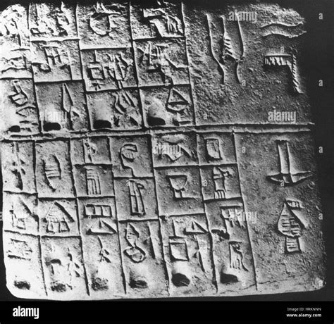 Cuneiform writing Black and White Stock Photos & Images - Alamy