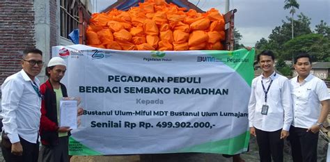 Berbagi Di Bulan Suci Ramadan Pegadaian Salurkan Ribuan Paket Sembako