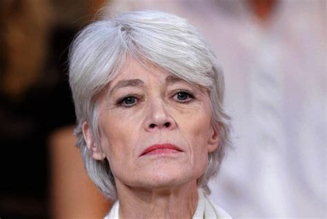 Françoise Hardy 80 Ans Atteinte Dun Cancer « Elle Nest Pas