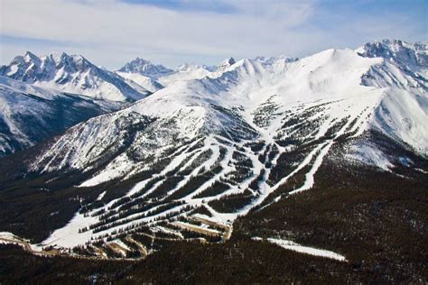 Jasper Ski Packages, Jasper Ski Holidays, Ski Deals - Snowcapped