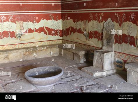 Knossos Archaeological Minoan Ruins On The Island Of Crete Greece Stock