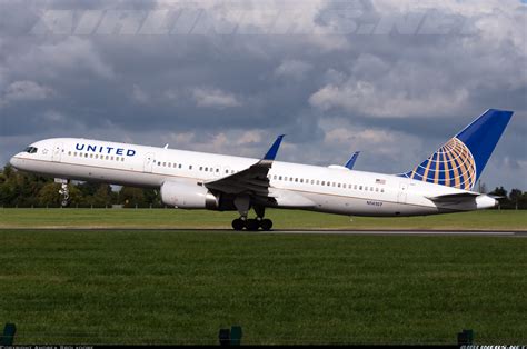 Boeing 757 224 United Airlines Aviation Photo 5811245