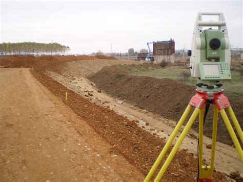 Topografía Y Cartografía Topocal · Topografía E Ingeniería Sl