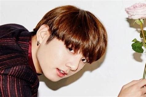 Youtuber Korea Selatan Bongkar Rumor Hubungan Jungkook Bts Dan Lee Yu